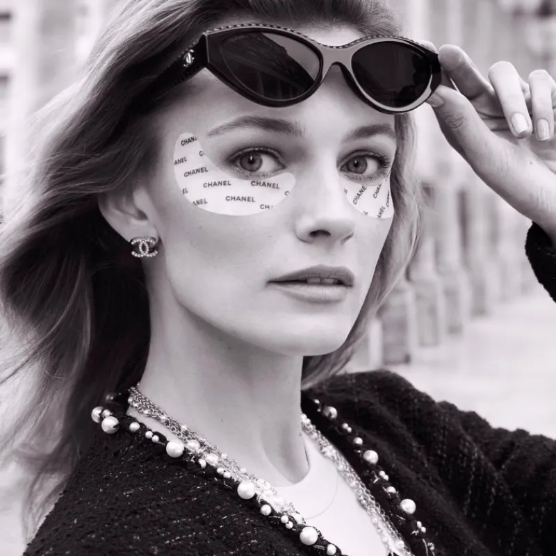 Chanel Visage^LE LIFT FLASH EYE | Avenue des Parfums