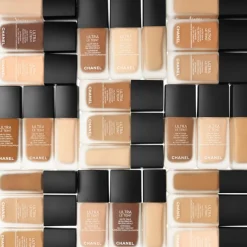 Chanel Teint^ULTRA LE TEINT FLUIDE HAUTE TENUE | Avenue des Parfums
