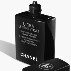Chanel Teint^ULTRA LE TEINT VELVET | Avenue des Parfums