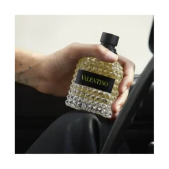 Homme Valentino Eau De Toilette^Uomo Born in Roma Yellow Dream